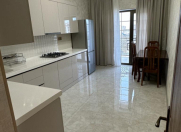 İcarəyə verilir 3 otaqlı 120 m2 yeni tikili 28 May m.