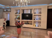Satılır 5 otaqlı 180 m2 köhnə tikili Nəsimi r.