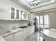 Satılır 4 otaqlı 160 m2 yeni tikili Gənclik m.