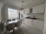 Satılır 2 otaqlı 65 m2 köhnə tikili Qaraçuxur