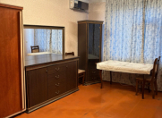 Satılır 2 otaqlı 30 m2 köhnə tikili Memar Əcəmi m.