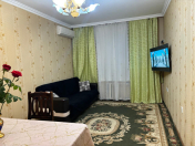 Satılır 3 otaqlı 85 m2 köhnə tikili Həzi Aslanov m.