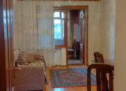Satılır 2 otaqlı 60 m2 köhnə tikili Həzi Aslanov m.