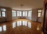 Satılır 4 otaqlı 185 m2 yeni tikili Gənclik m.