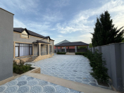 Satılır 4 otaqlı 240 m2 bağ evi Xəzər r.