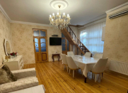 Satılır 4 otaqlı 150 m2 həyət evi Rəssamlıq Akademiyası