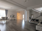 Satılır 7 otaqlı 350 m2 həyət evi Sulutəpə