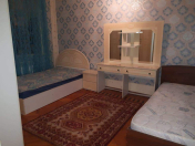 İcarəyə verilir 3 otaqlı 80 m2 köhnə tikili Montin