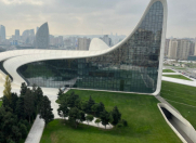 Satılır 3 otaqlı 90 m2 köhnə tikili Heydər Əliyev Mərkəzi