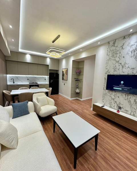 Satılır 4 otaqlı 100 m2 yeni tikili 28 May m.