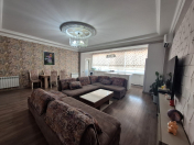 Satılır 4 otaqlı 160 m2 yeni tikili Gənclik m.