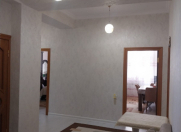Satılır 4 otaqlı 130 m2 yeni tikili İnşaatçılar m.