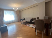 İcarəyə verilir 2 otaqlı 130 m2 yeni tikili Gənclik m.