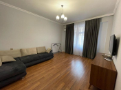 İcarəyə verilir 2 otaqlı 70 m2 yeni tikili Şah İsmayıl Xətai m.