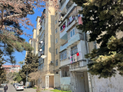 Satılır 3 otaqlı 70 m2 köhnə tikili Həzi Aslanov m.