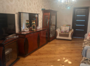 Satılır 3 otaqlı 80 m2 köhnə tikili Elmlər Akademiyası m.