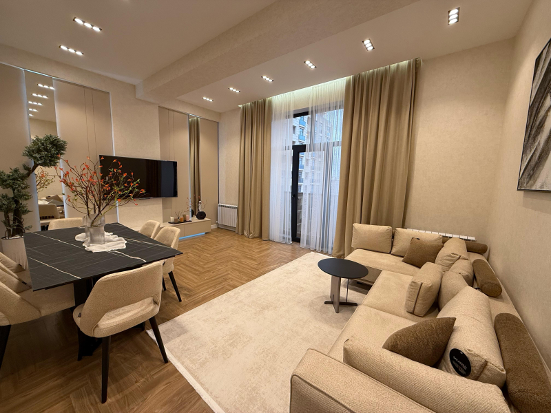 İcarəyə verilir 2 otaqlı 90 m2 yeni tikili 28 May m.