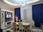 İcarəyə verilir 4 otaqlı 150 m2 köhnə tikili İçəri Şəhər m.