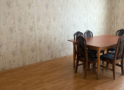 İcarəyə verilir 3 otaqlı 80 m2 köhnə tikili 8 Noyabr m.