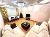 İcarəyə verilir 4 otaqlı 75 m2 köhnə tikili 28 may