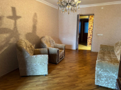 Satılır 4 otaqlı 90 m2 köhnə tikili Nəriman Nərimanov m.