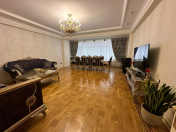 Satılır 4 otaqlı 185 m2 yeni tikili Nəriman Nərimanov m.
