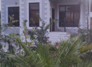 İcarəyə verilir 5 otaqlı 200 m2 həyət evi Şüvəlan