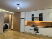 Satılır 2 otaqlı 60 m2 köhnə tikili Gənclik m.