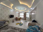 Satılır 4 otaqlı 200 m2 yeni tikili Xırdalan