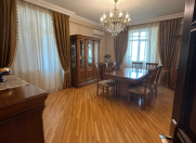 Satılır 4 otaqlı 140 m2 yeni tikili Qara Qarayev m.