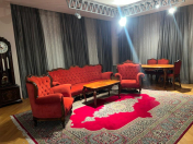 Satılır 4 otaqlı 240 m2 yeni tikili 28 May m.