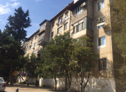 Satılır 2 otaqlı 50 m2 köhnə tikili Memar Əcəmi m.