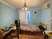 Satılır 1 otaqlı 30 m2 köhnə tikili Elmlər Akademiyası m.