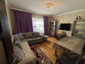 Satılır 5 otaqlı 200 m2 həyət evi Həzi Aslanov m.