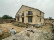 Satılır 5 otaqlı 220 m2 bağ evi Novxanı