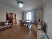 Satılır 4 otaqlı 120 m2 köhnə tikili 28 May m.