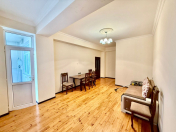 Satılır 2 otaqlı 63 m2 yeni tikili Xalqlar Dostluğu m.