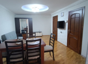 Satılır 2 otaqlı 60 m2 köhnə tikili Gənclik m.