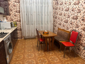 İcarəyə verilir 2 otaqlı 95 m2 yeni tikili Nizami m.