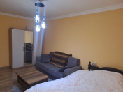 İcarəyə verilir 1 otaqlı 40 m2 köhnə tikili Elmlər Akademiyası m.