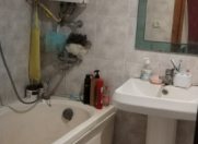 Satılır 3 otaqlı 72 m2 köhnə tikili Badamdar