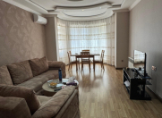 Satılır 3 otaqlı 100 m2 yeni tikili 8 Noyabr m.