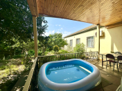 Satılır 5 otaqlı 215 m2 həyət evi Saray