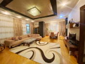 Satılır 4 otaqlı 175 m2 yeni tikili Gənclik m.