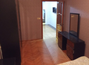 İcarəyə verilir 2 otaqlı 60 m2 köhnə tikili 20 yanvar m.