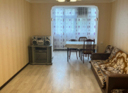 İcarəyə verilir 2 otaqlı 55 m2 köhnə tikili Elmlər Akademiyası m.