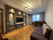 Satılır 3 otaqlı 70 m2 köhnə tikili Həzi Aslanov