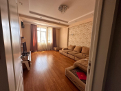 Satılır 3 otaqlı 120 m2 yeni tikili 28 May m.