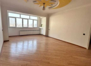 Satılır 4 otaqlı 100 m2 köhnə tikili İnşaatçılar m.