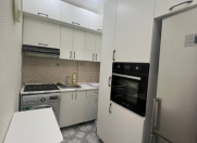 Satılır 2 otaqlı 40 m2 yeni tikili İnşaatçılar m.